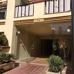 Modern Beachside Apartment